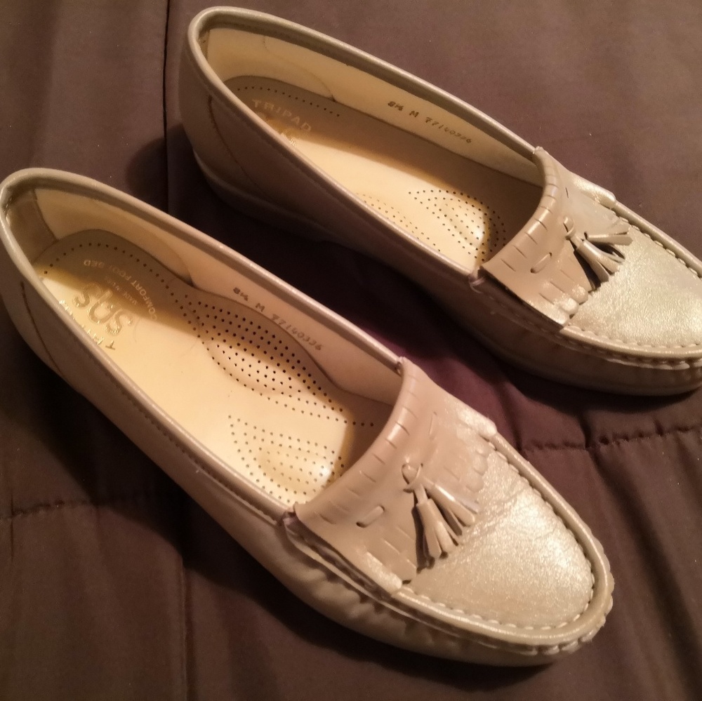 SAS Woman's Loafers Shoes Size 8.5